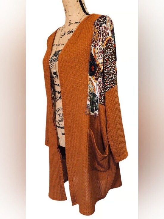 Umgee Sweaters - Umgee open-front cardigan blends cozy textures with a bohemian aesthetic. Size S